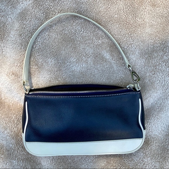 SOLD: COACH Leather Shoulder Bag - Picture 2 of 8